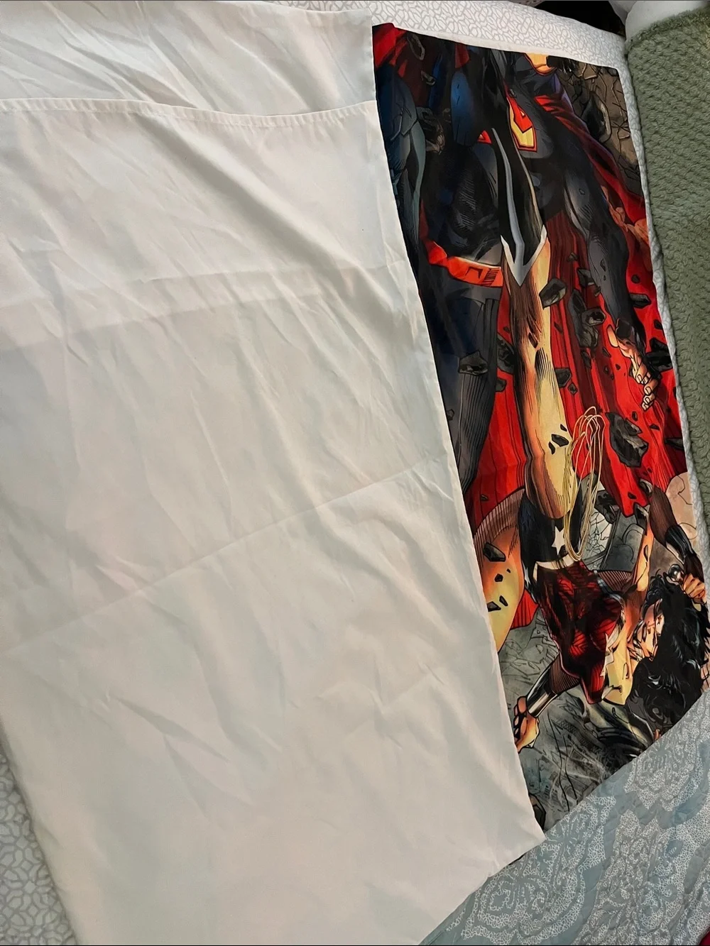 Graphic Wonder Woman 2 king sized pillow cases
